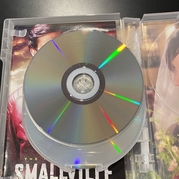 Smallville - The Complete Tenth (Final) Season - Picture 13 of 16